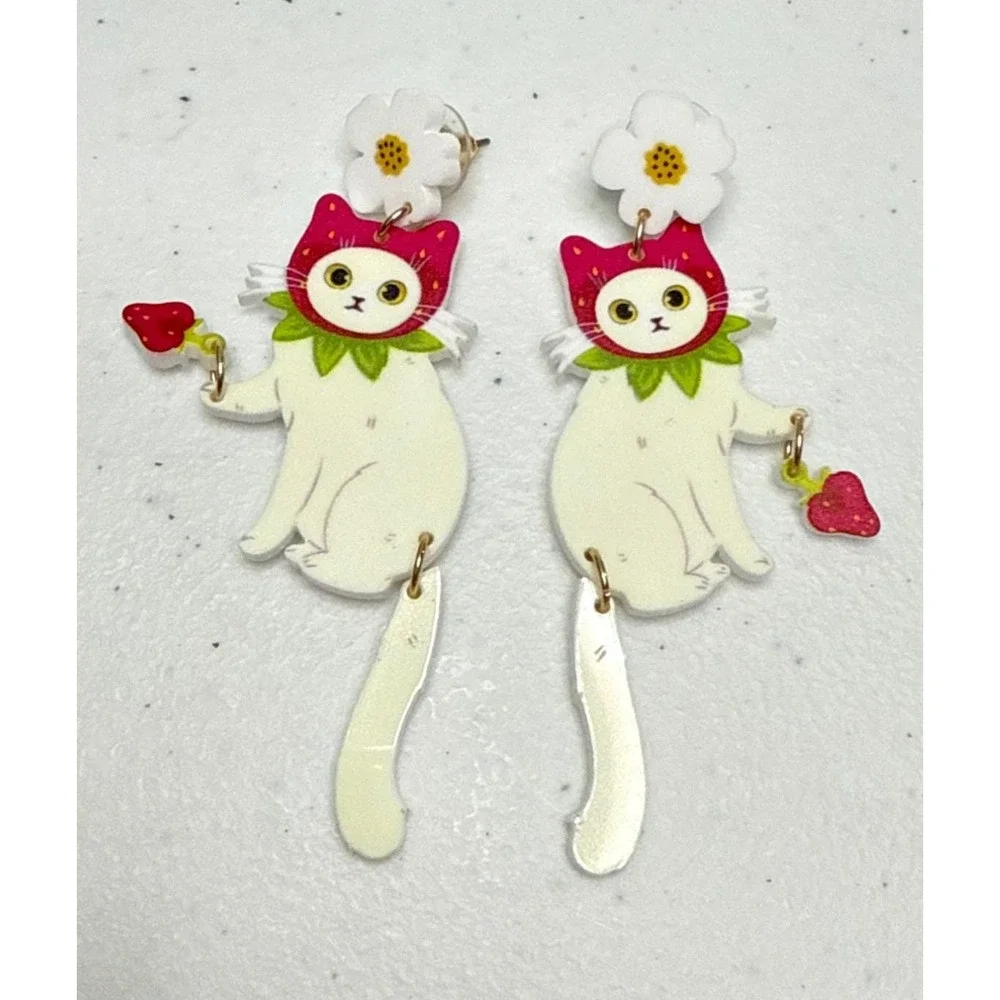 Strawberry articulated whimsical kawaii‎ kitty Cat dangle drop Earrings - Kitten